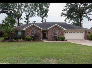 1360 Cambridge Rd, Benton, AR 72019