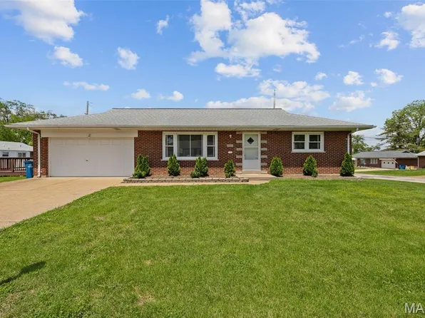 6923 Richford Ln, Saint Louis, MO 63123