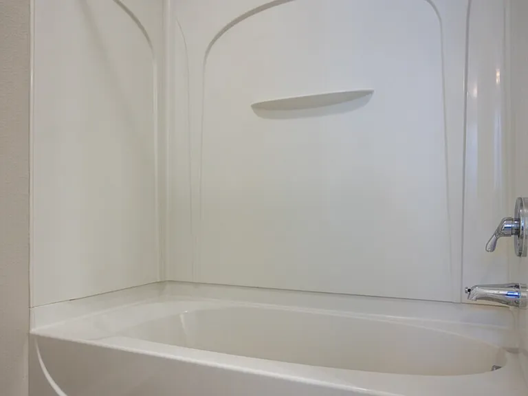 2x2 - Elm - Bathroom 2 2x2 - Elm - Bathroom 2