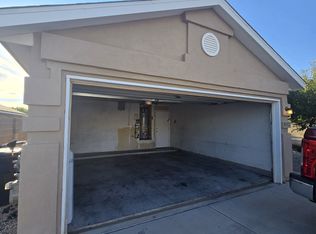 9712 El Patron Rd SW, Albuquerque, NM 87121