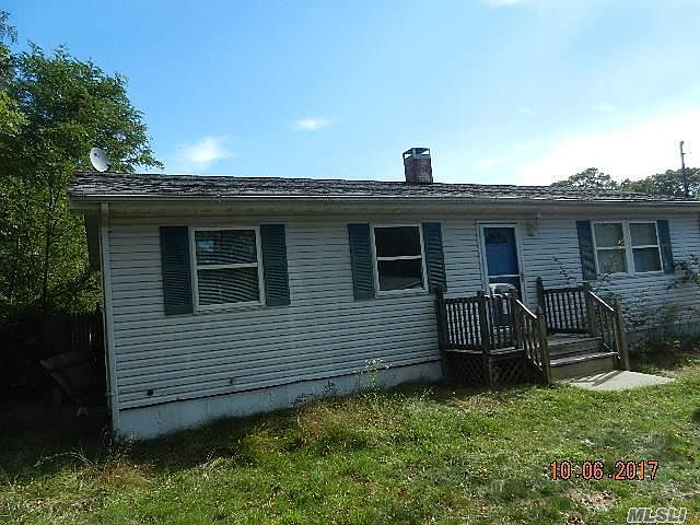 2nd image of 135 W Bartlett Rd