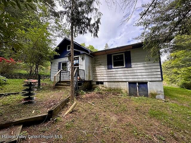 1st image of 388 Fitzsimmons Road