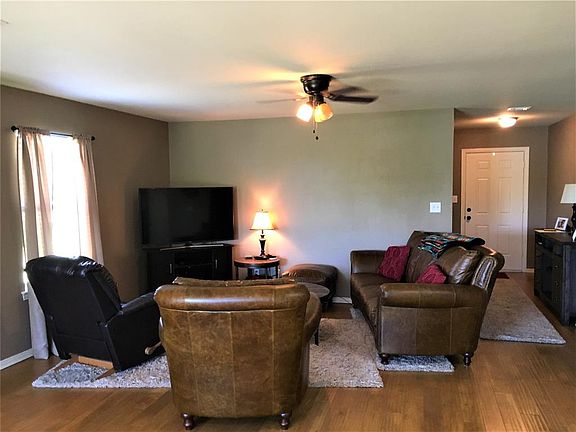 4th image of 3409 Preston Club Dr