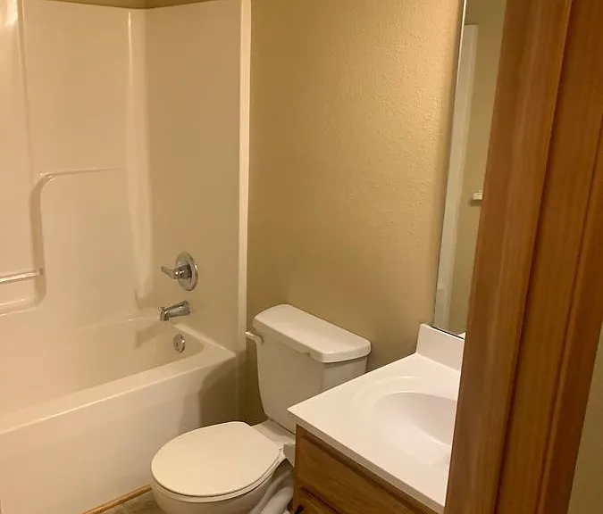 1003 NE Clear Creek Dr — Photo 7