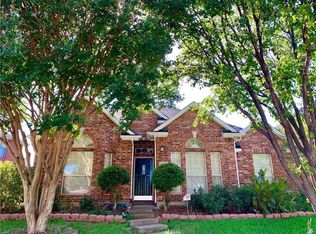 3129 Riverside Dr, Carrollton, TX 75007