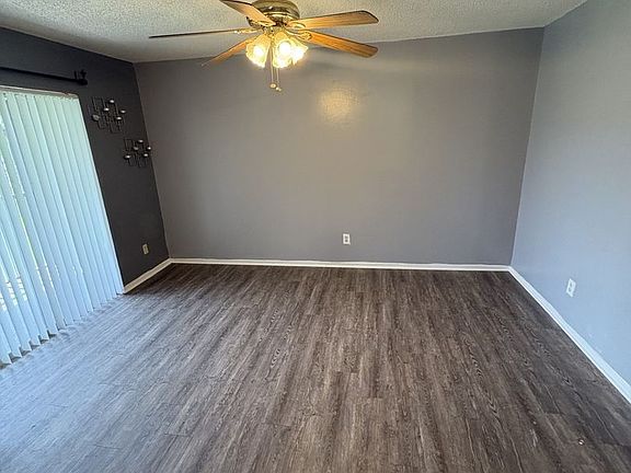 5th image of 4261 Pershing Pointe Pl APT 3