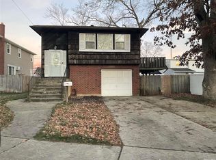 721 Bellmore Rd, Bellmore, NY 11710