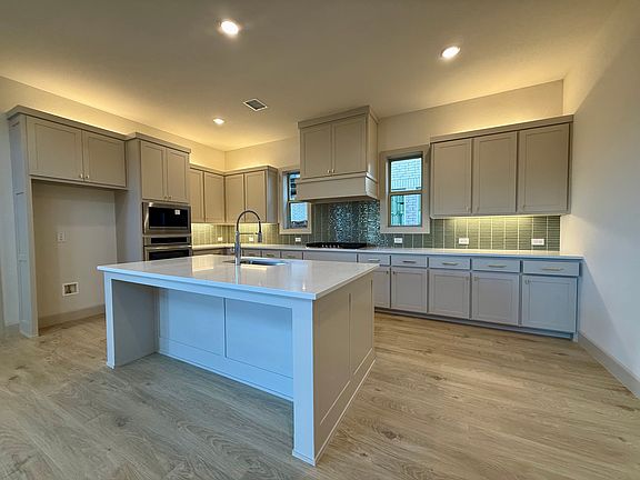 5th image of 1213 Sideoat Mews