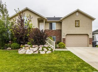 1712 Country Bend Rd, Farmington, UT 84025