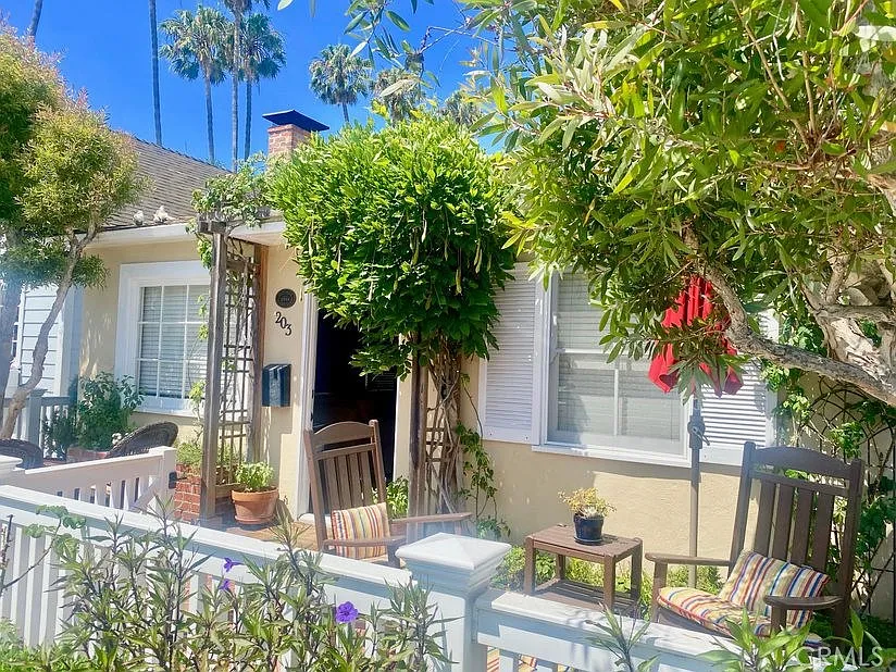 3 bed, 1186 sqft, $6,500 — Photo 3