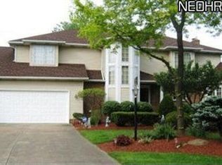3755 Edinburgh Dr, Uniontown, OH 44685