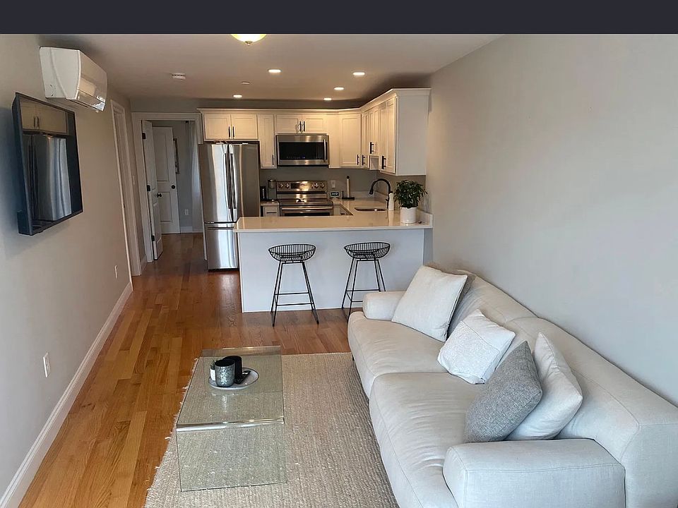 1st image of 277 Dorchester St