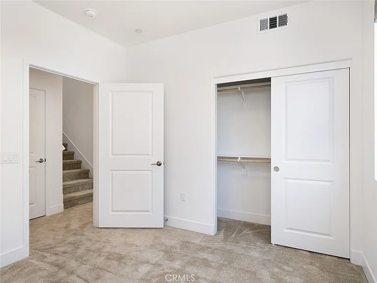 27399 Fox Den Pl — Photo 17