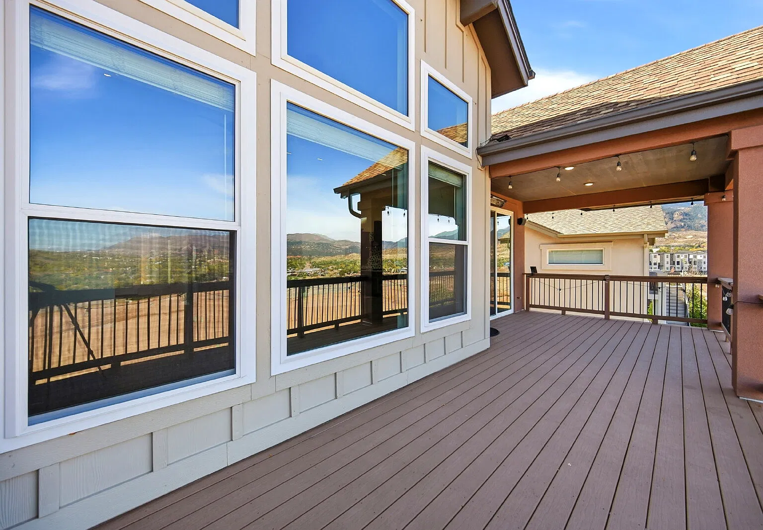 5 bed, 3.0 bath, 4192 sqft, $4,200 — Photo 4