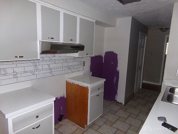 5th image of 409 Nies Ave