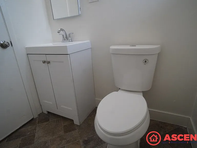 214 Beardsley Ave — Photo 7