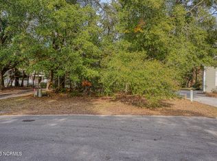 7913 Olde Pond Rd, Wilmington, NC 28411