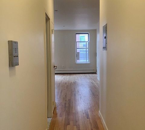 3rd image of 304 W 149th St APT 6A