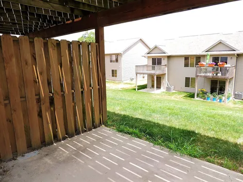 530 Iris Ave Photo 1