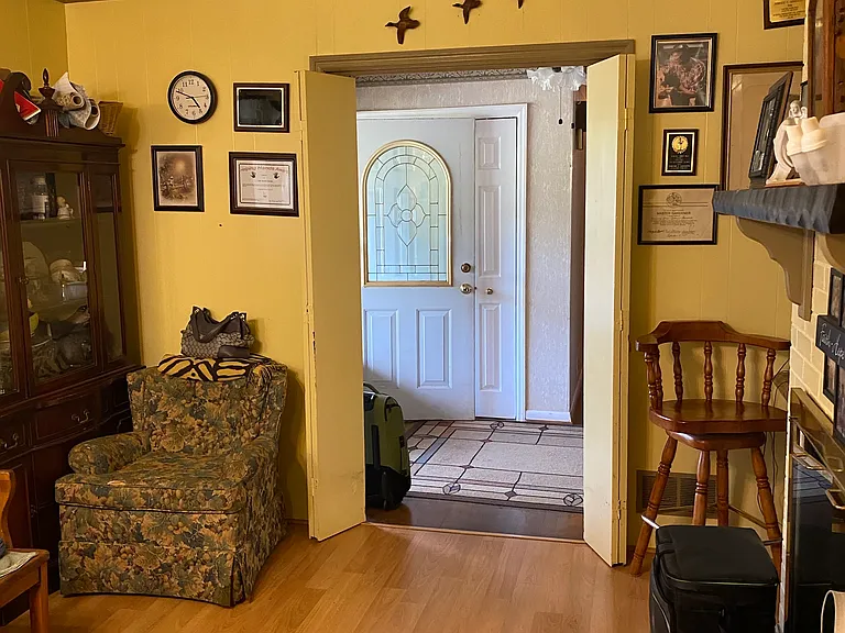 Breakfast area looking into foyer