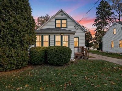925 Harding AVENUE, Waukesha, WI, 53186