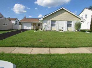 35 Buckeye Ln, Willingboro, NJ 08046