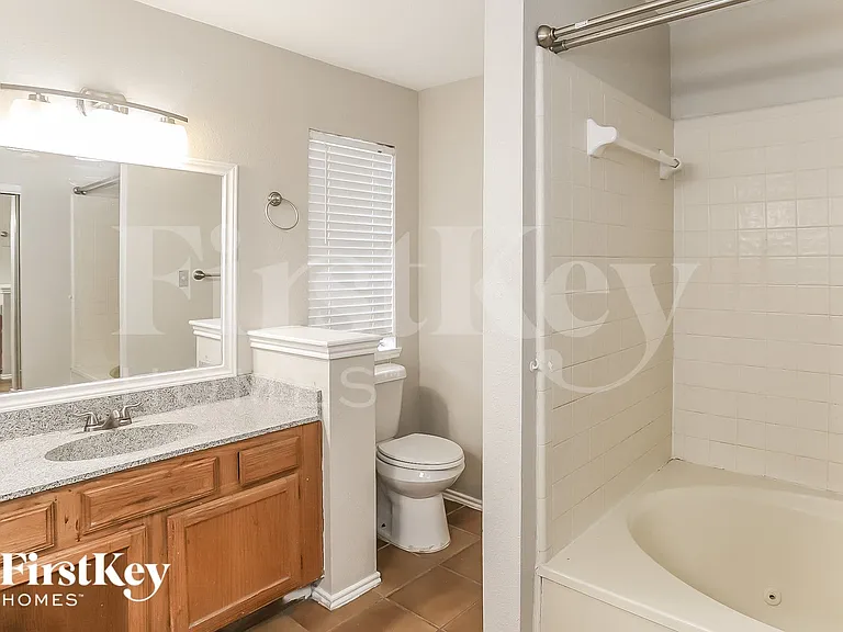 8603 Kinghaven St — Photo 10