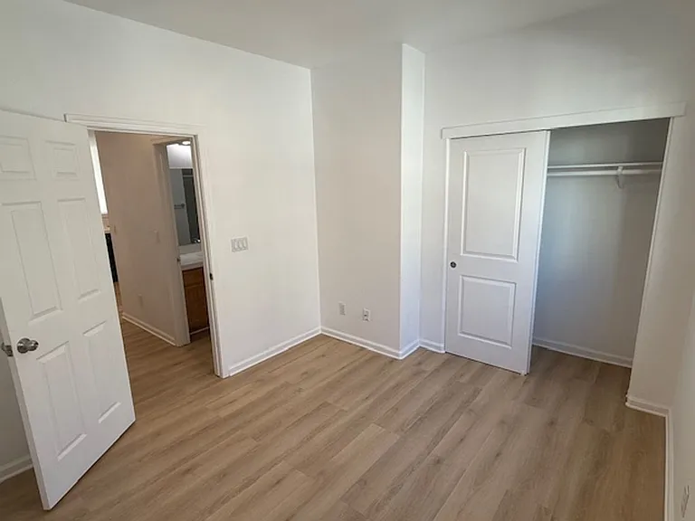 1419 Nevin Plz — Photo 13