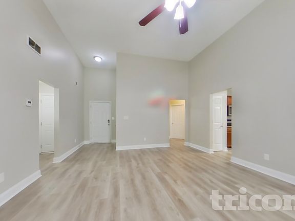 2nd image of 215 Comet Ct