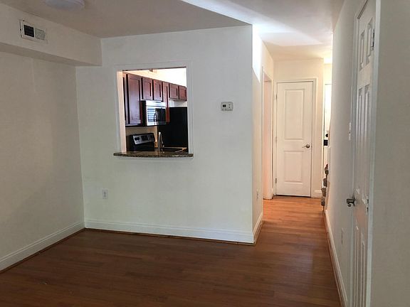 From living room looking at dining area and kitchen.