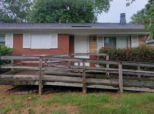 4705 Monmouth Dr, Charlotte, NC 28269