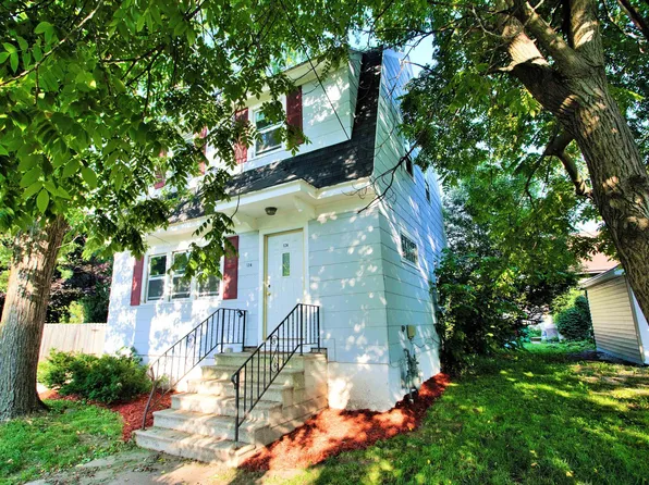 124 Allard Ave, Green Bay, WI 54303
