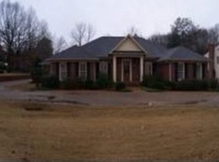 1459 Lakeshire Dr, Tupelo, MS 38804