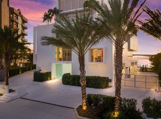 280 Golden Gate Point UNIT 200, Sarasota, FL 34236