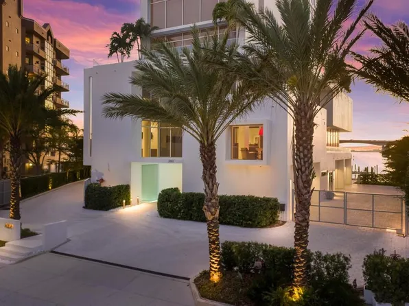 280 GOLDEN GATE POINT #200, SARASOTA, FL 34236