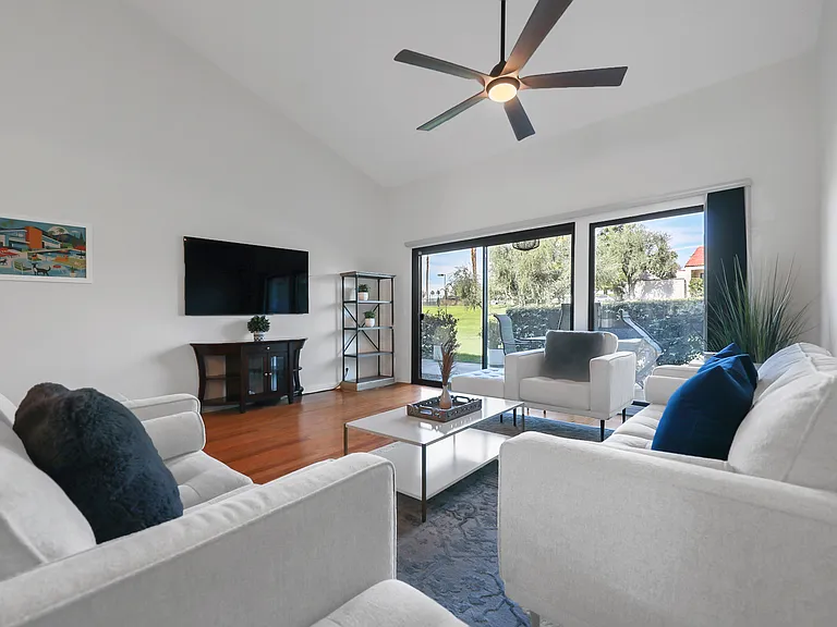 166 Wimbledon Ct — Photo 5