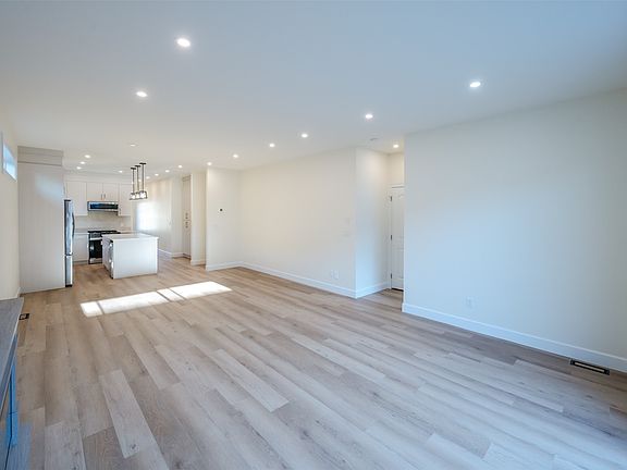 3rd image of 249 Bentgrass Ave