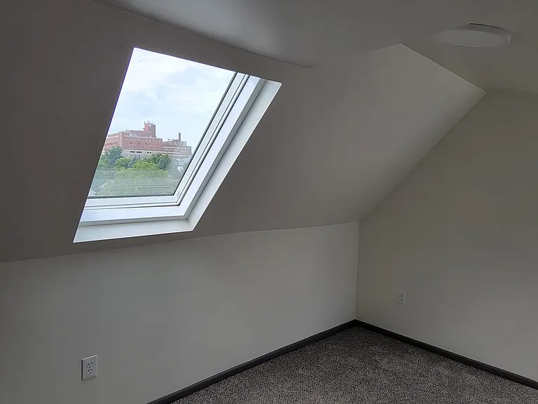 347 Locust Ave #B — Photo 8