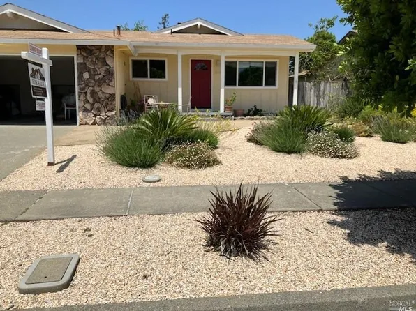1212 Tamalpais Street, Napa, CA 94558