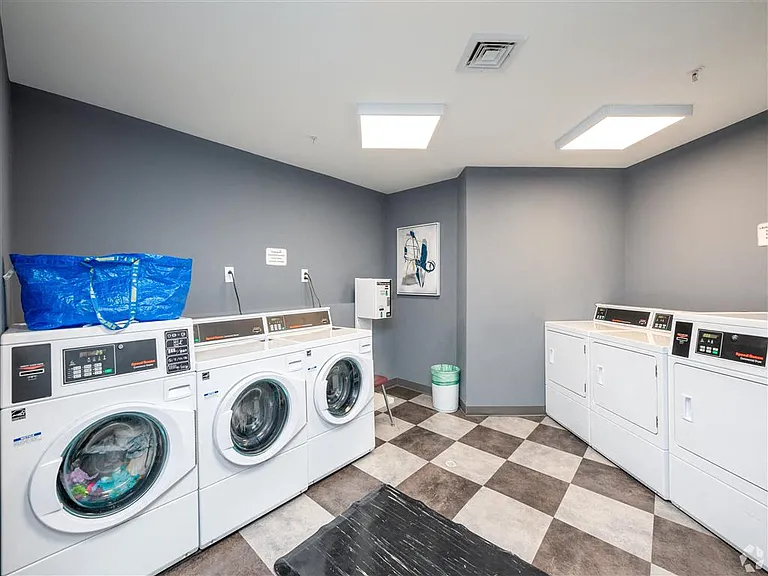 601 E Randolph Rd — Photo 13