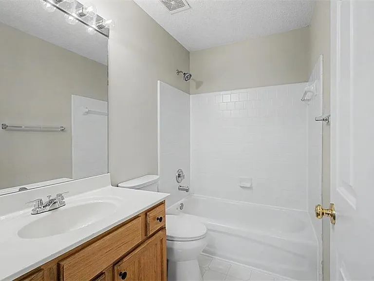 400 Stambridge Ct — Photo 24