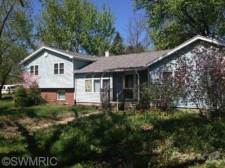 2nd image of 215 S Eagle St