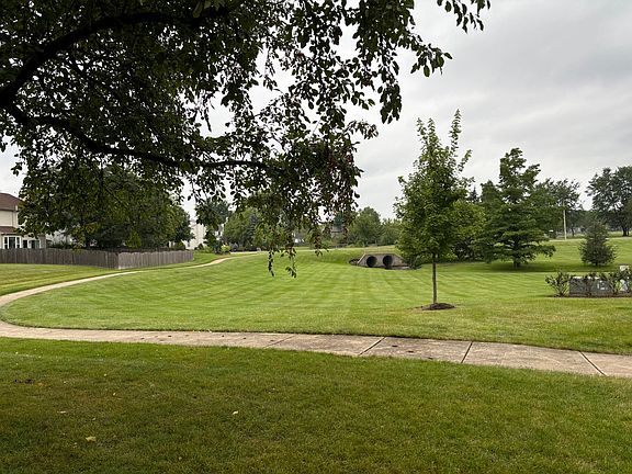 4th image of 150 White Branch Ct