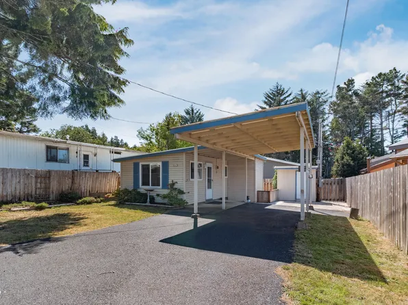 247 SE Neptune Ave, Lincoln City, OR 97367