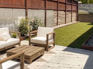 393 Erbes Rd #6, Thousand Oaks, CA 91362