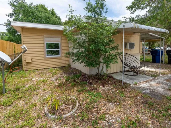 1144 7th St NW, Largo, FL 33770