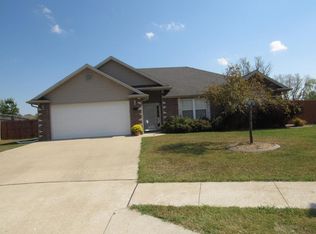 4800 Mountain Top Ct, Columbia, MO 65202