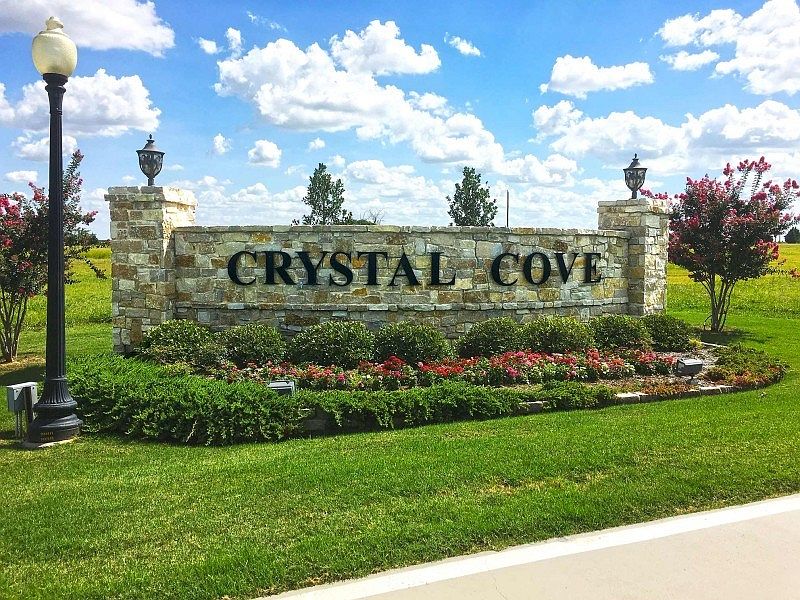 1st image of 110 Crystal Cv