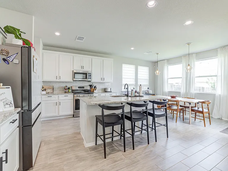 224 Stein Rd — Photo 15