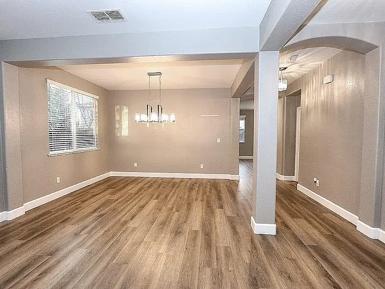 1366 Rawlings Ln — Photo 14